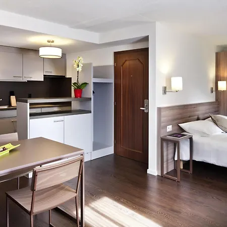 Mercure Hotel 4*