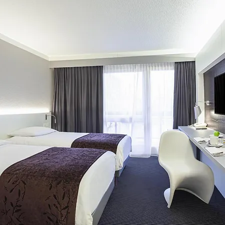 Mercure 4*