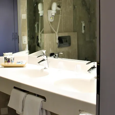 Mercure 4*