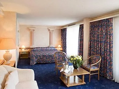 Mercure 4*