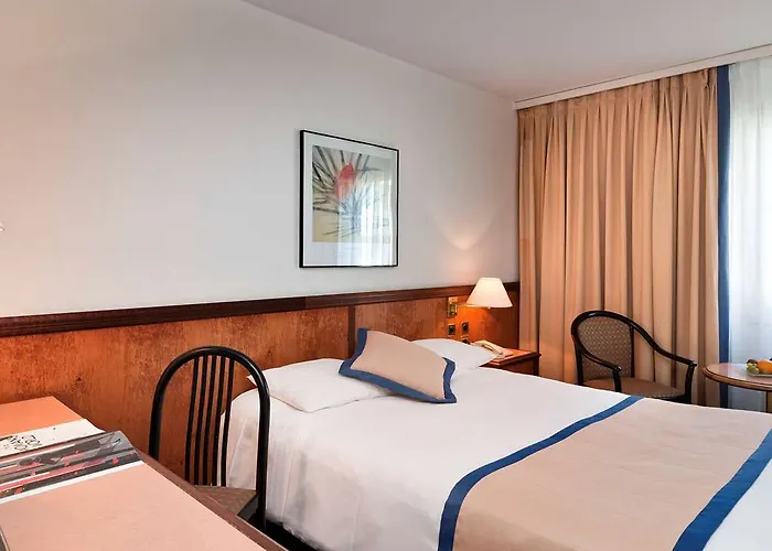 Mercure 4* ביאל